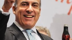 Muhtar Kent'e 300 yıllık madalya