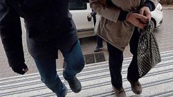 İzmir'de terör operasyonu: 17 öğretmen gözaltına alındı