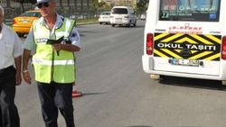 Okul servis şoförlerine tespih yasağı