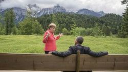 Obama ile Merkel Yunanistan'ı görüştü