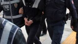 İzmir'de silah kaçakçılarına operasyon: 32 gözaltı