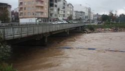 Ordu'da sel hayatı felç etti