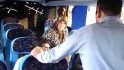 Mazotu biten otobüste yolculardan para istediler