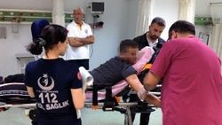 Lise önünde bıçaklı kavga: 1 yaralı