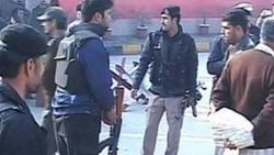 Pakistan'da üniversiteye silahlı saldırı