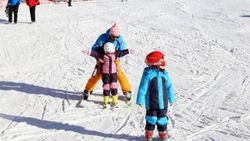Yarıyıl tatili Palandöken kayak merkezini doldurdu