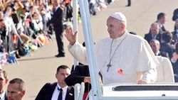 Papa Francisco Portekiz’de Fatıma törenine katıldı
