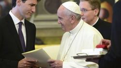 Kanada Başbakanı Trudeau'nın Papa'dan özür talebi