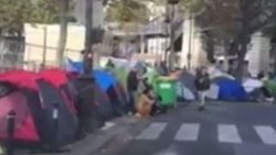 Paris'teki sığınmacı kampı dağıtıldı