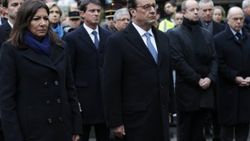 Paris'teki saldırıda hayatını kaybedenler anıldı