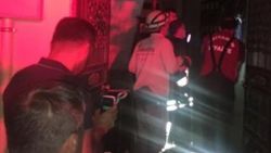 Patlayan trafo sesinden dolayı 2 kişi bayıldı