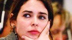 Pelin Batu'yu sinirlendiren tweet