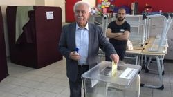 Doğu Perinçek oyunu kullandı