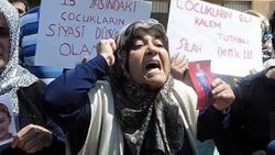 Diyarbakırlı aileler PKK'ya sağlık raporu gönderdi