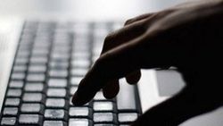 Fransa'da 112 bin polisin kimlik bilgileri internete sızdı