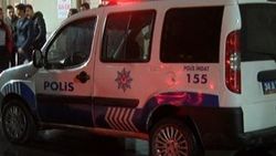 Polisi eşinin yanında 6 yerinden bıçakladılar