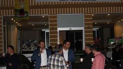 Polis bu kez çay molası için durdurudu