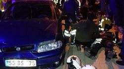 Olaya giden polisler kaza yaptı