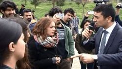 ’Kürdistan’ narası atan gruba polisten tokat gibi cevap