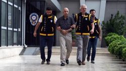 Birlikte olduğu kadını ve annesini öldüren polise 50 yıl hapis