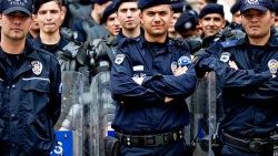 Deyim bilmeyen polis adayları mülakatı geçemiyor