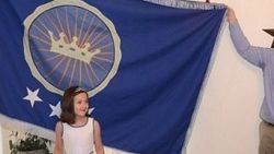 ABD'li baba kızı prenses olsun diye krallık ilan etti