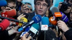 İspanya AYM'si: Puigdemont dönmezse başkan olamaz