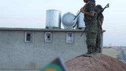 PYD, Suriye'nin kuzeyinde gazeteci kaçırdı