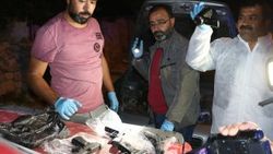 Niğde'de ihbara giden polisler 17 adet tabanca buldu