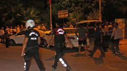 Adana'da polise saldıran 3 kişi yakalandı