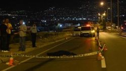 İzmir'deki trafik kazasında bir kadın yaşamını yitirdi