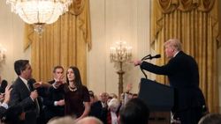 Beyaz Saray CNN muhabirinin basın kartını askıya aldı