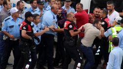 Erzurum’da iki grup arasında bıçaklı kavga: 3 yaralı