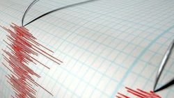 İran'da 6,4 büyüklüğünde deprem