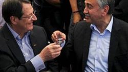 KKTC Cumhurbaşkanı'ndan 'gevşek federasyon'a açık kapı