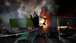 Fransa'daki protestolar ülke ekonomisini etkiledi