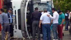 Kastamonu'da midibüs devrildi: 19 yaralı
