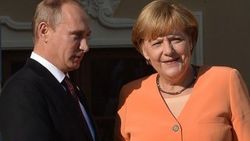 Merkel Putin'e sınırla ilgili rahatsızlığını iletti