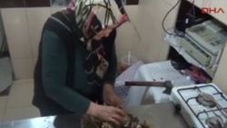 Kayseri'nin ödüllü tek kadın kelle paçacısı