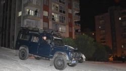 Eşiyle tartışan baba 3 çocuğunu rehin aldı