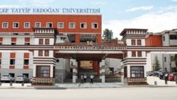 RTE Üniversitesi'nde 15 istifa