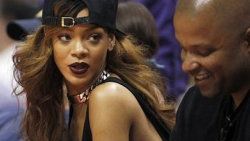 Rihanna'dan eski sevgilisi Chris Brown'a misilleme