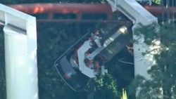 Eğlence parkında Roller Coaster raydan çıktı İZLE