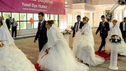 Samsun'da 43 Roman çiftin nikahı kıyıldı