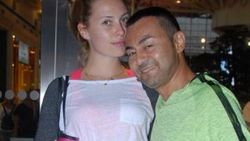 Chloe Loughnan. Serdar bana karışmaz