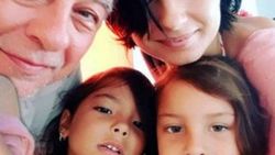 Tuba Büyüküstün'ün aile saadeti