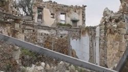 İzmir’in tarihi büyük bir gürültüyle çöktü