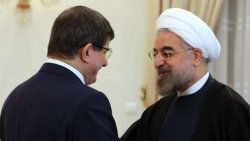 Bakan Davutoğlu Ruhani ile görüştü