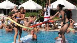 Antalya'da turistlerin yeni eğlencesi