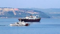 Rus savaş gemisi boğazdan geçti